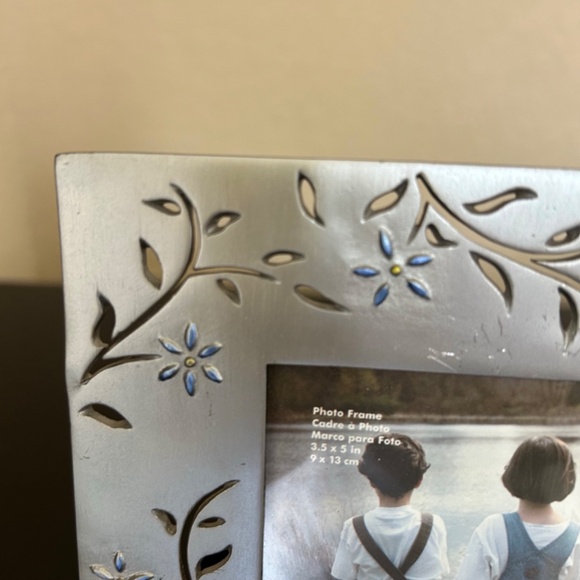 Dax Photo Frame Silver with Blue Flowers cut out Leaves. - Picture 2 of 7